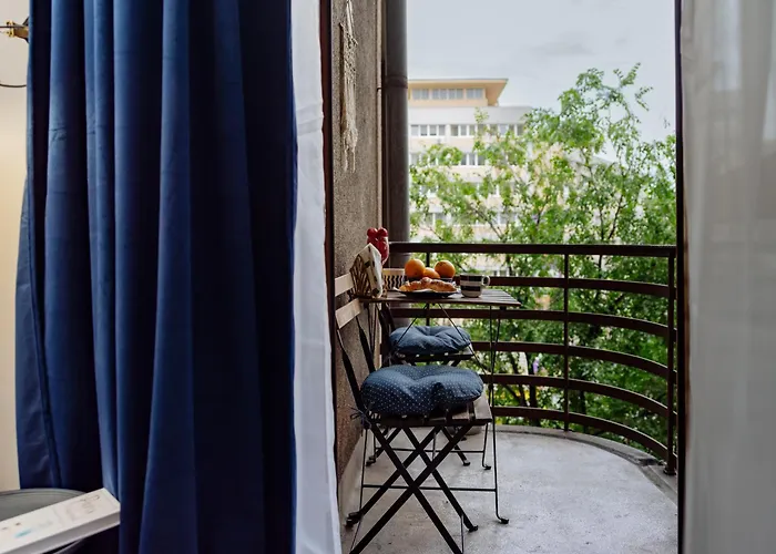 Petite Maison Sur Le Boulevard * Бухарест