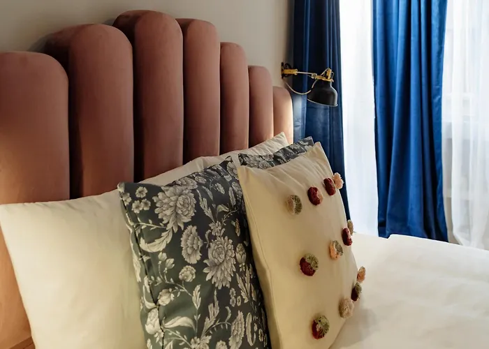 Petite Maison Sur Le Boulevard *