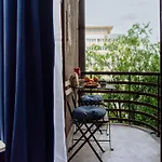 Petite Maison Sur Le Boulevard * ブカレスト