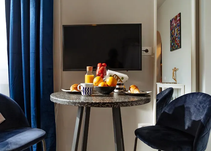 Apartment Petite Maison Sur Le Boulevard Bukarest